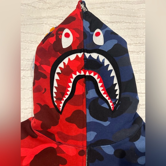 -SOLD- BAPE CAMO SHARK HOODIE - Picture 4 of 11